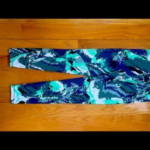 Nike Pro Hyperwamr leggings - size L